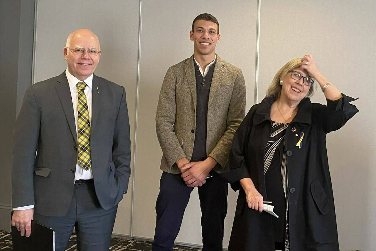Federal Green Party Leader Elizabeth May, deputy leader Jonathan Pedneault (centre) and David Coon, New Brunswick Green Party leader, attend a news conference in Fredericton, Friday, Jan.27, 2023. May says the party will thoroughly investigate and conduct a “root to branch review” of all of their data retention systems after member information was mistakenly posted online. THE CANADIAN PRESS/Hina Alam