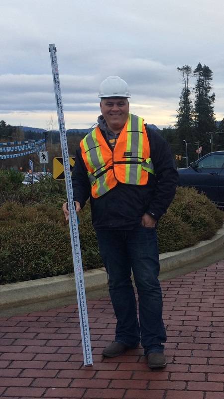 Cst. Todd Bozak dressed up as a construction worker in order to catch suspected distracted drivers in Cowichan Valley. (RCMP Photo)