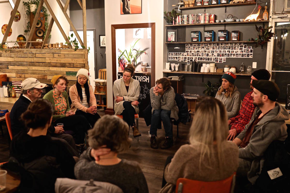 Theresa Hamilton moderates the discussion at this week’s death café. (Jake Sherman/Revelstoke Review)