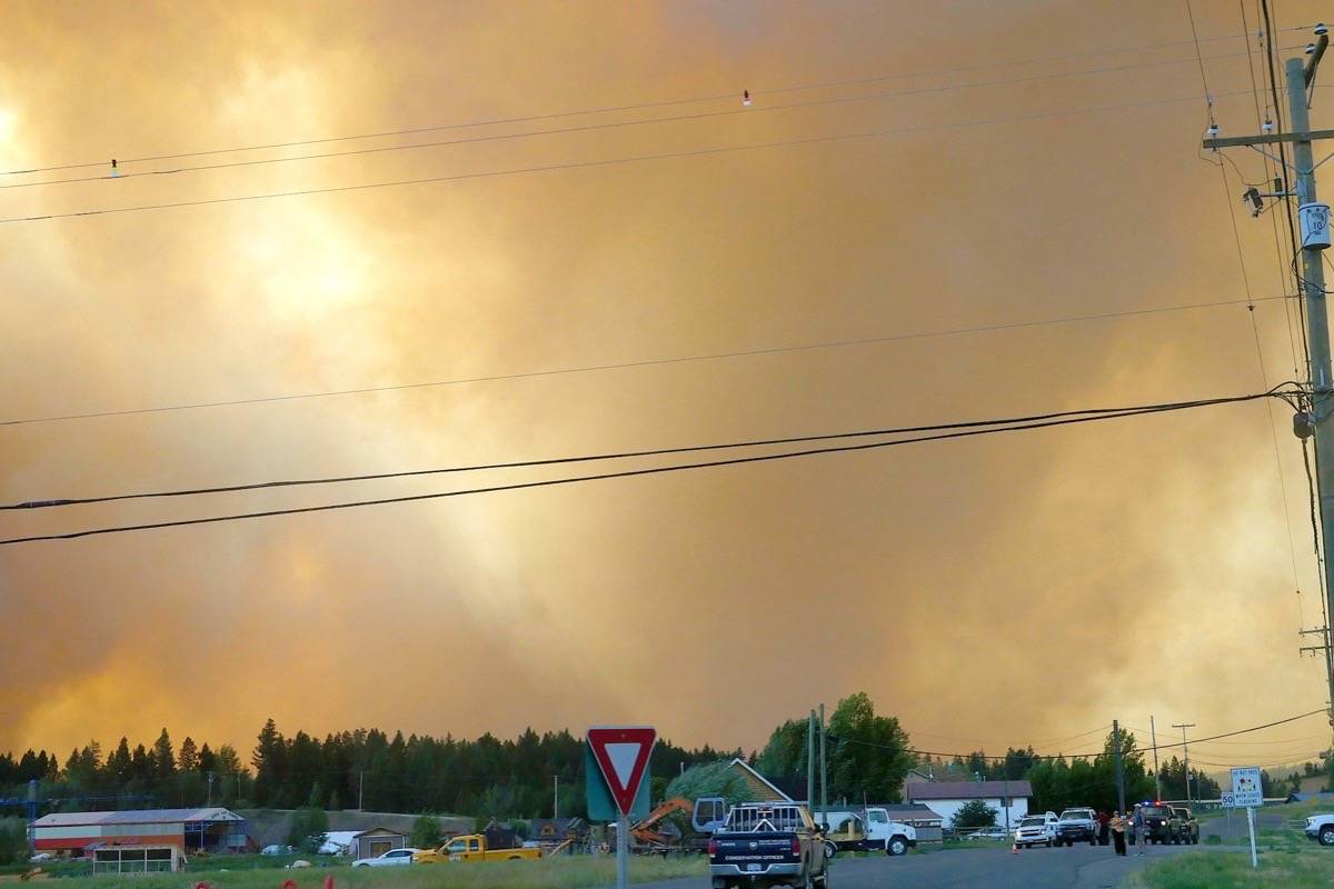 Smoke from the Gustafsen Wildfire in 2017. File photo.