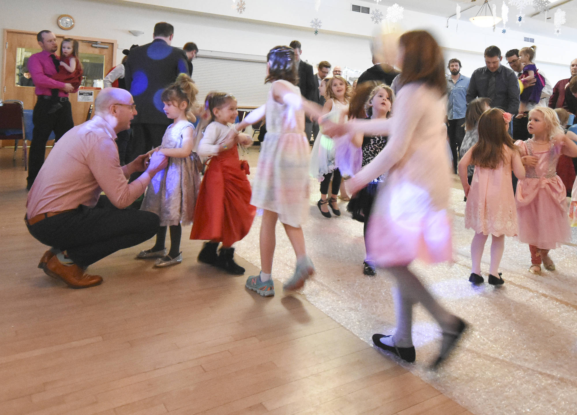 Dads and daughters on the dance floor. Mark Brett/Western News