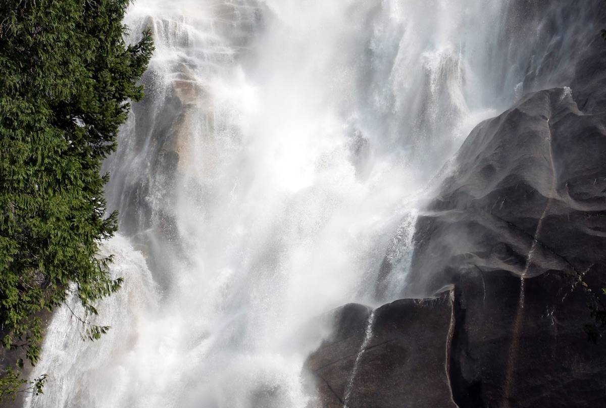 UPDATED: Popular B.C. travel vloggers identified as Shannon Falls victims
