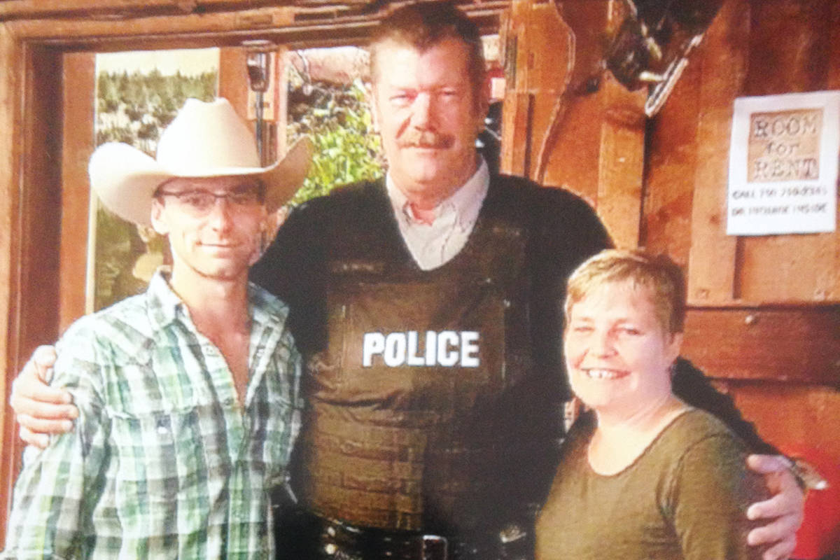 2017 wildfires give B.C. mom chance to say thank you to officer who saved her son