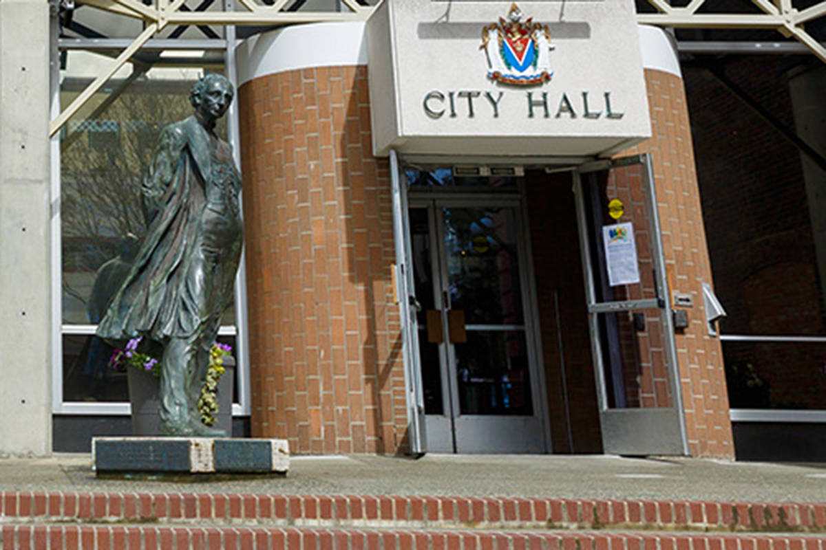 The statue honouring Sir John A. Macdonald outside Victoria City Hall will be removed Aug. 11. Dawn Gibson/BLACK PRESS