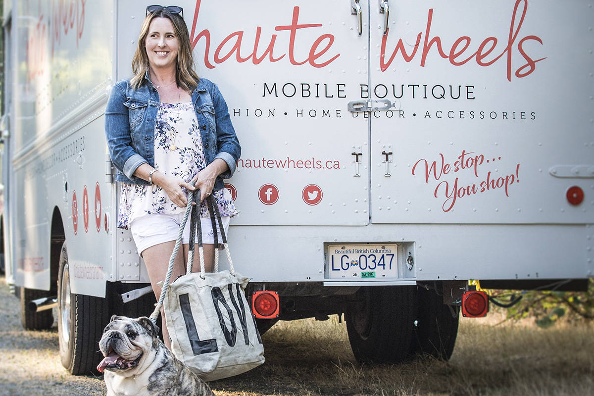 Tashe Vitaly and her dog Nelson. Izabel Kazenbroot-Guppy photography