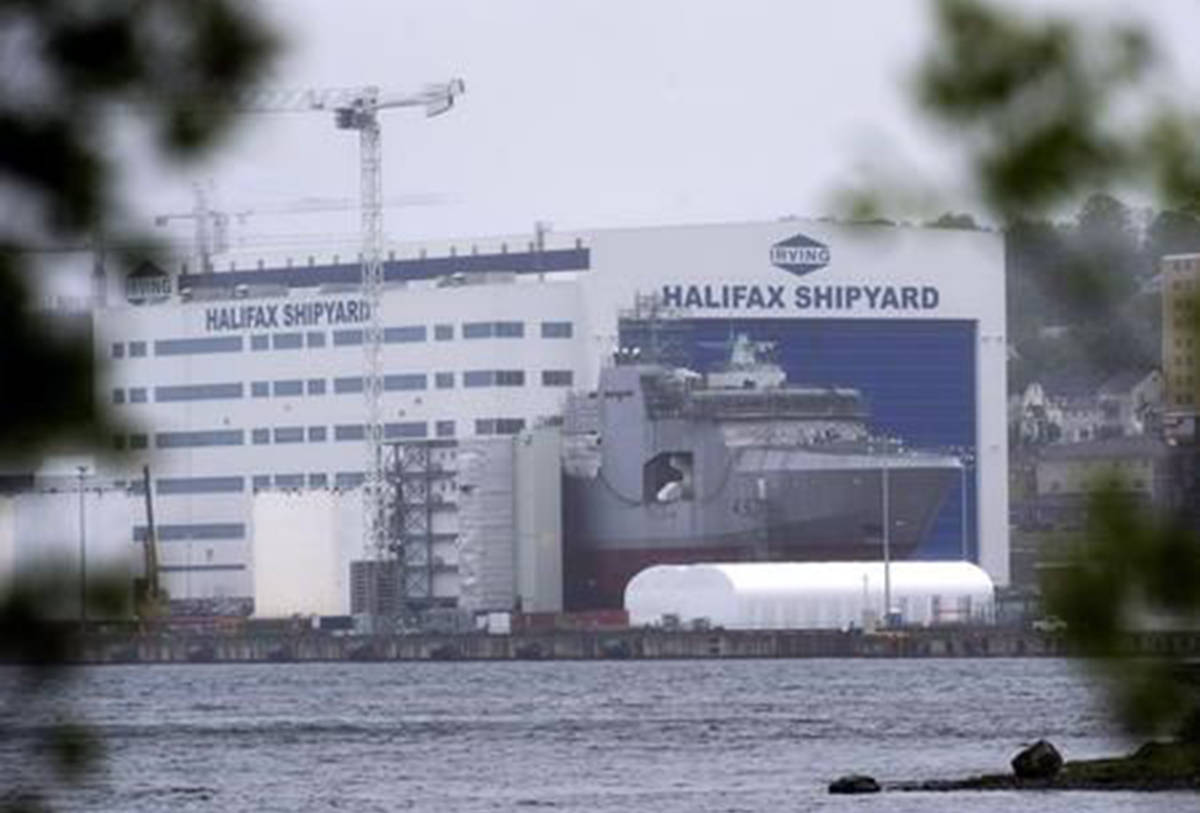Feds aiming to select preferred design for $60B warships by end of month