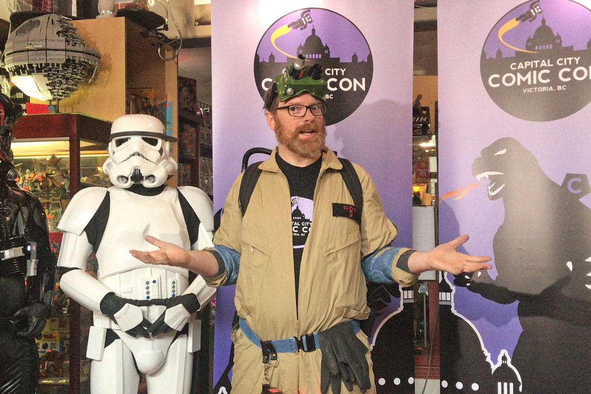 Biagio “B” Woodward announced the ticket sale for the March 22-24 Captial City Comic Con coming 2019. (Keili Bartlett/News staff)