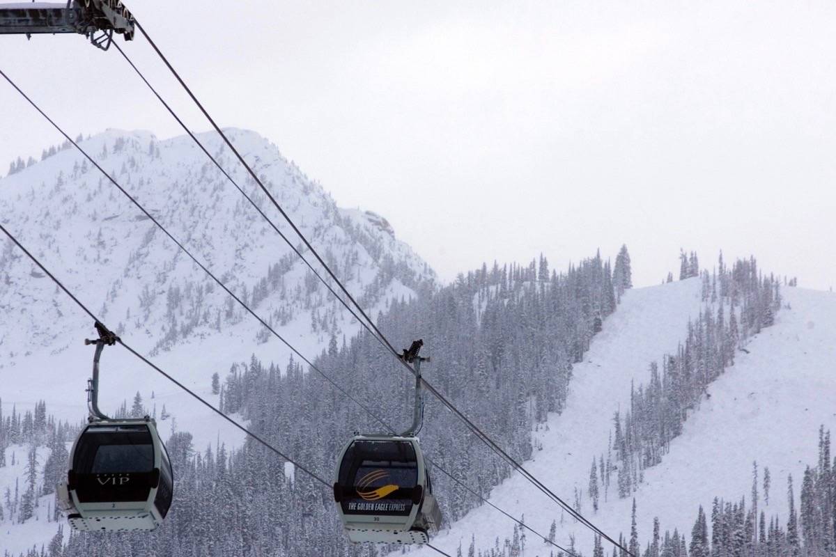 The Golden Eagle Express gondola at Kicking Horse Mountain Resort Golden, B.C. (THE CANADIAN PRESS/Jeff Bassett)