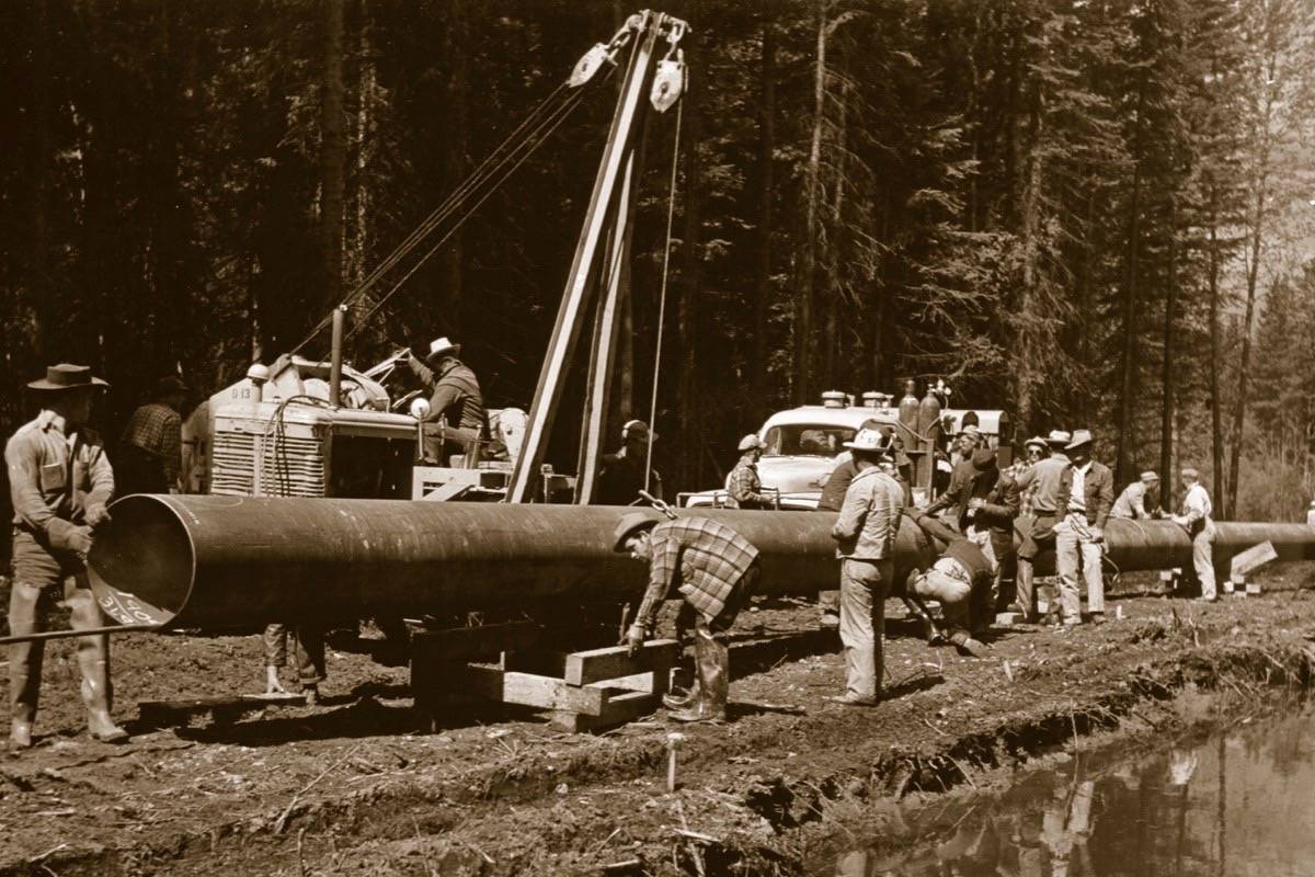 TransMountain pipeline construction in 1952. (TransMountain)