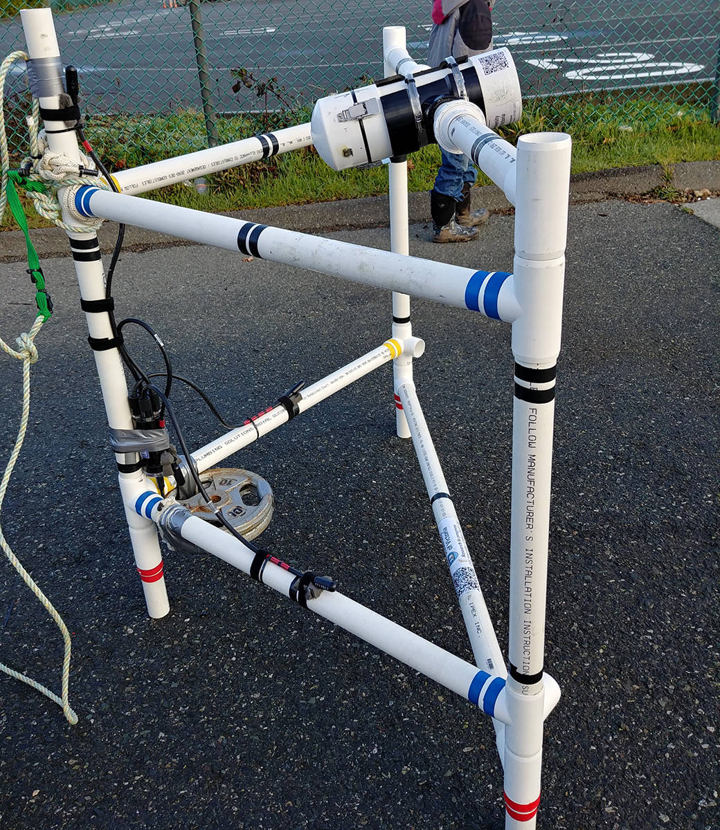 The lost scientific instrument is a PVC frame ~1.2m high with 4 hydrophones and a camera. It was deployed on the ocean floor by Graham’s rock off Roberts Bay in Sidney but could be currently drifting or washed up on a beach. (Xavier Mouy photo)