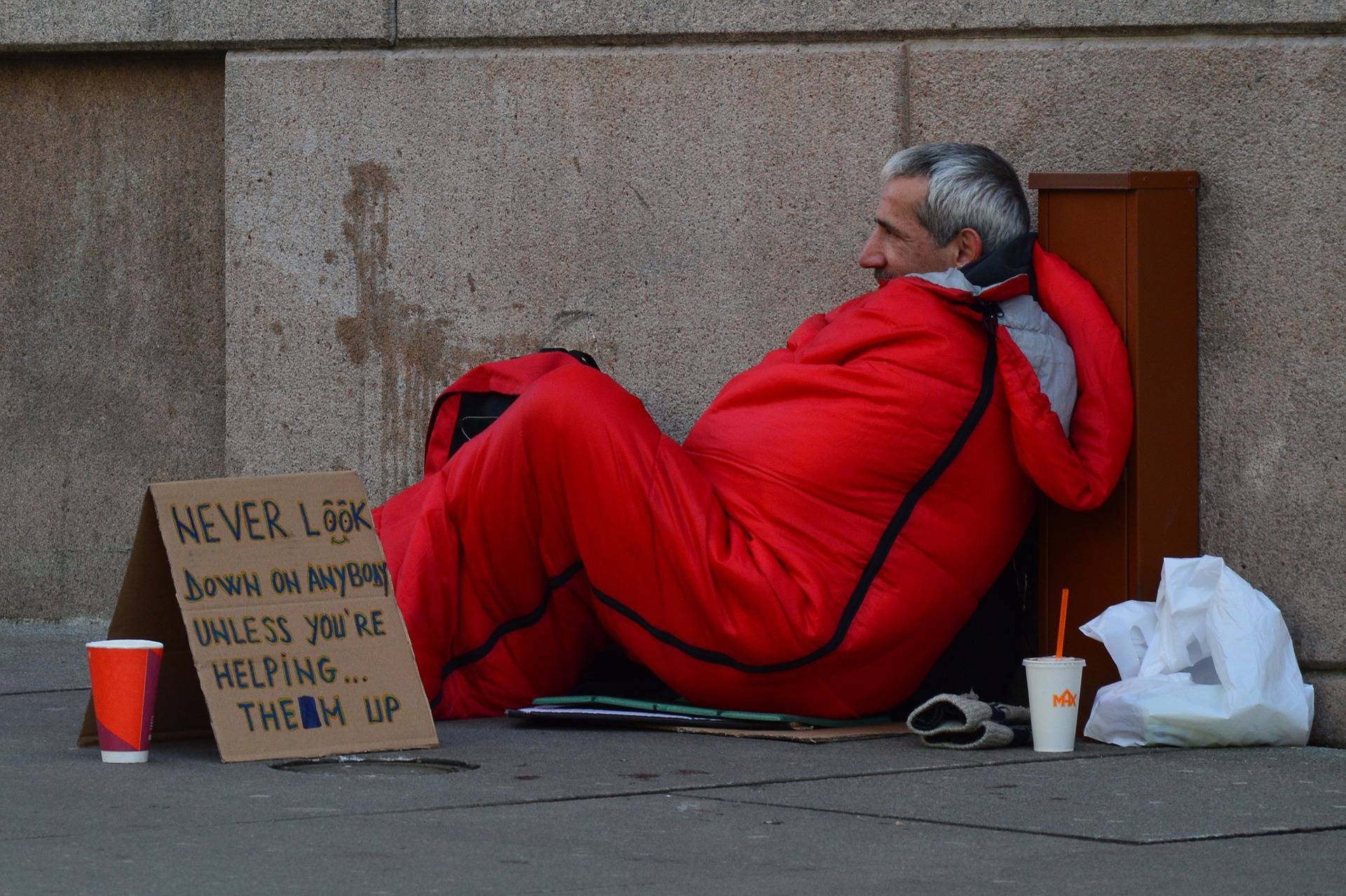 MLA Jackie Tegart says a regional plan addressing the pathways into and out of homelessness is the best way to prevent hospitals from shuffling patients with no fixed address into distant communties via taxi. (Pixabay)