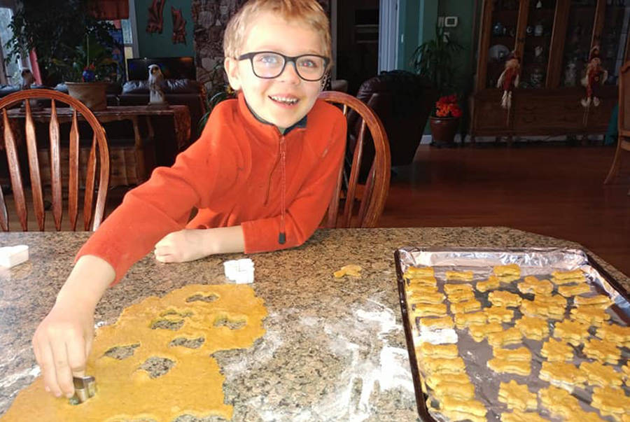 Young Comox Valley entrepreneur making canine cookies as SPCA fundraiser