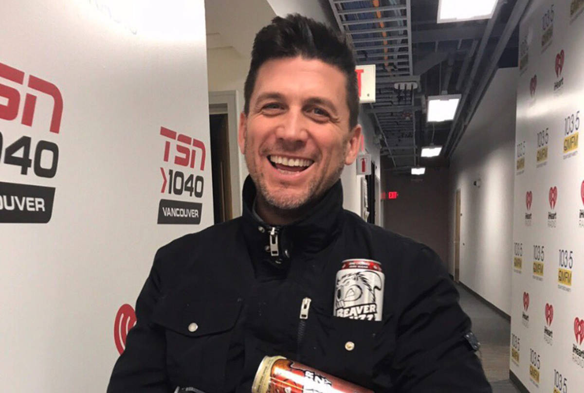 Jason Botchford, sports writer based out of Vancouver, died at the age of 48 on Sunday, April 28, 2019. (@1040Patcast/Twitter)