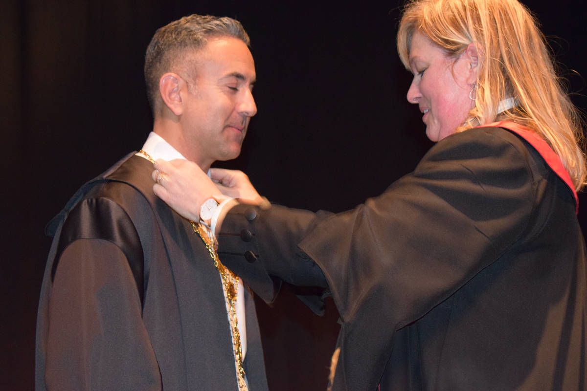 Kelowna Mayor Colin Basran was sworn into office in October by judge Lisa Wyatt after he was re-elected in October. Now he has received a death threat over the Internet. (Alistair Waters-Capital News)