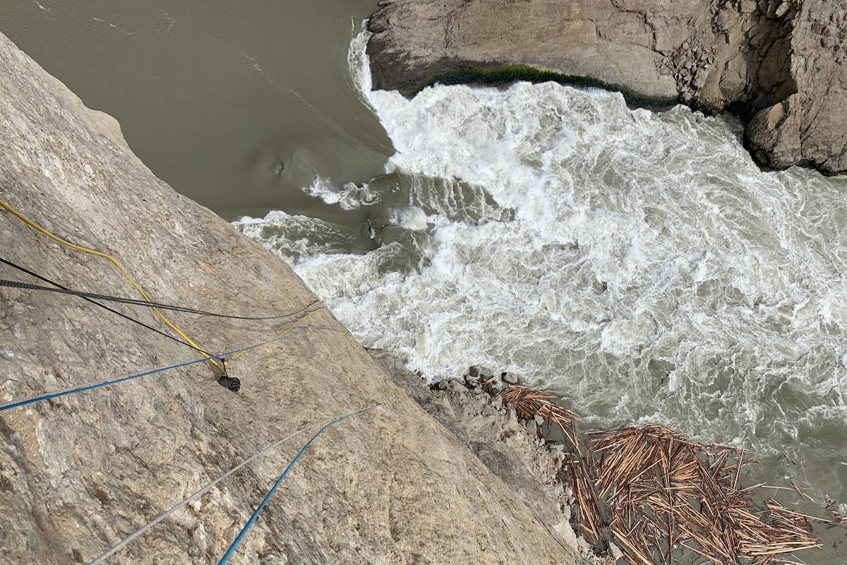 The terrible turbulence at the Big Bar landslide site in the Fraser River is stopping fish from migrating upriver to reach spawning grounds. (Courtesy of Incident Command Post)