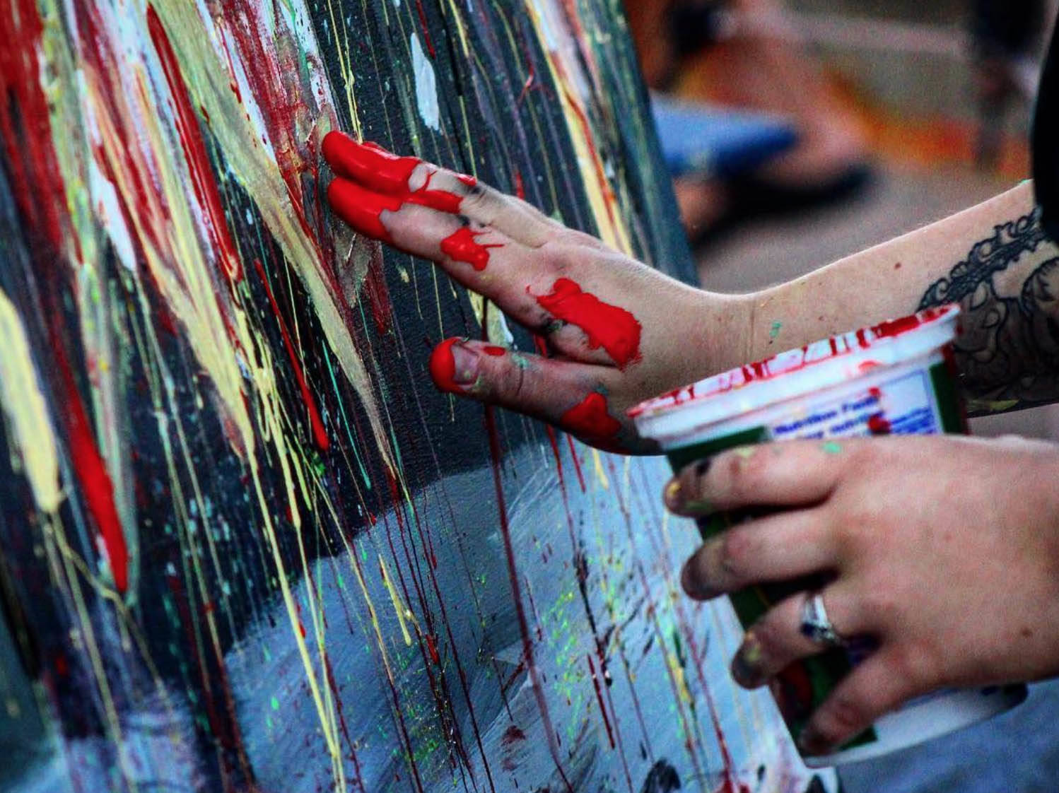 Arts on the Avenue lights up downtown Ladysmith
