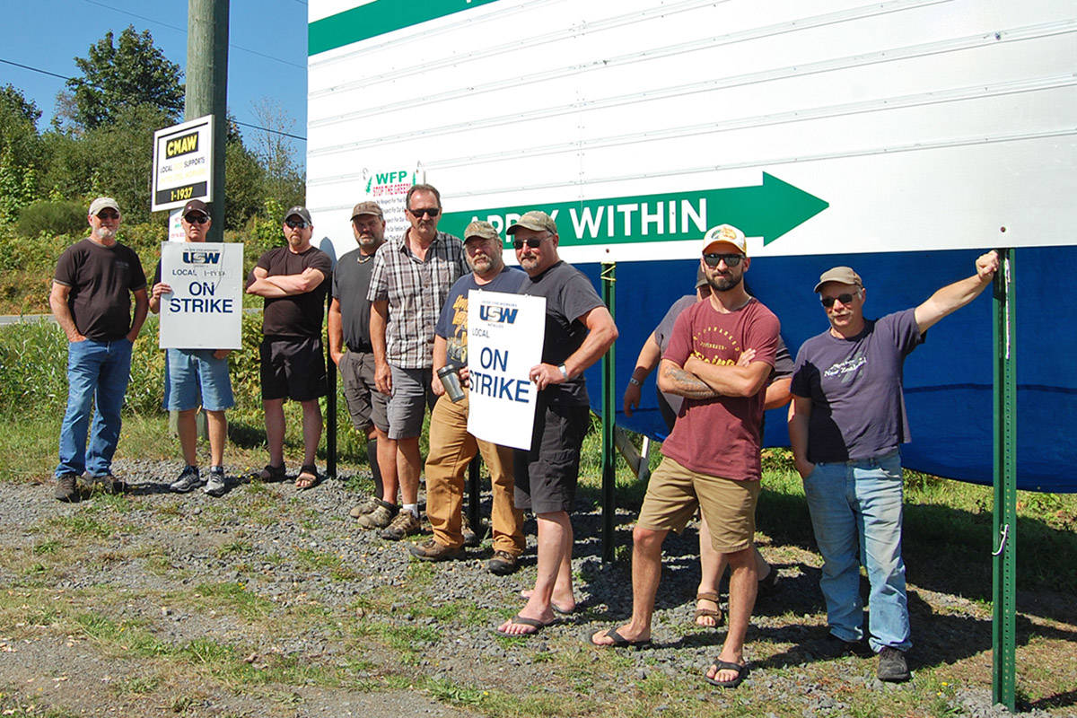 United Steelworkers members are shown on the picket line of the Western Forest Products facility at Menzies Bay, just north of Campbell River, on Monday. Photo by David Gordon Koch/Campbell River Mirror