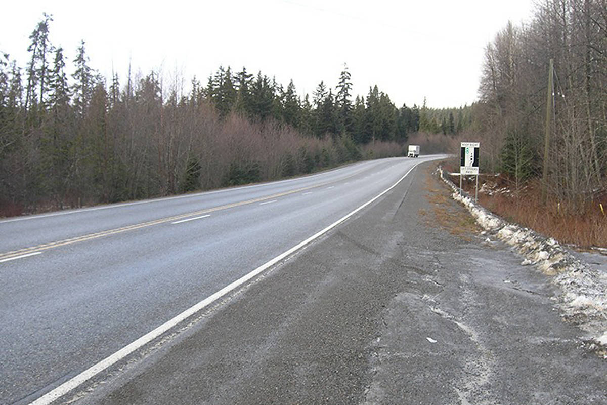 Should B.C. drivers be warned before heading into cellphone dead zones on rural highways?