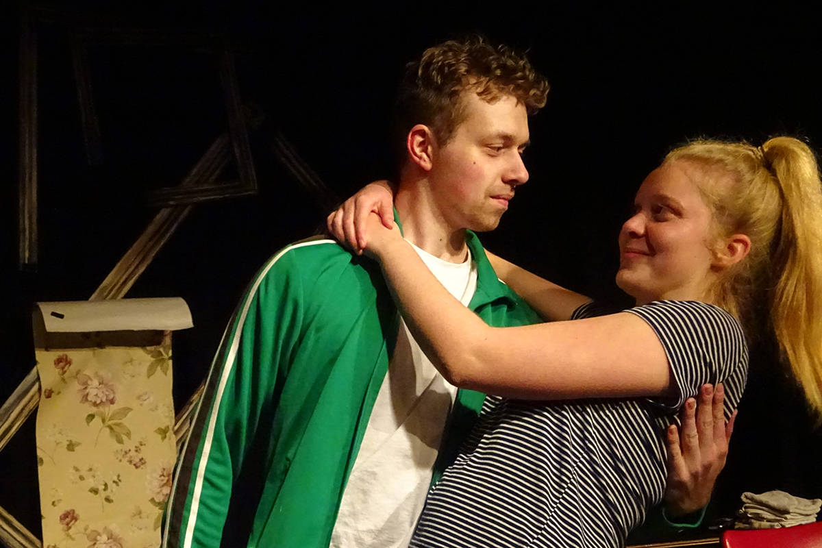 REVIEW: Theatre Inconnu’s Crumble boosted by excellent performances