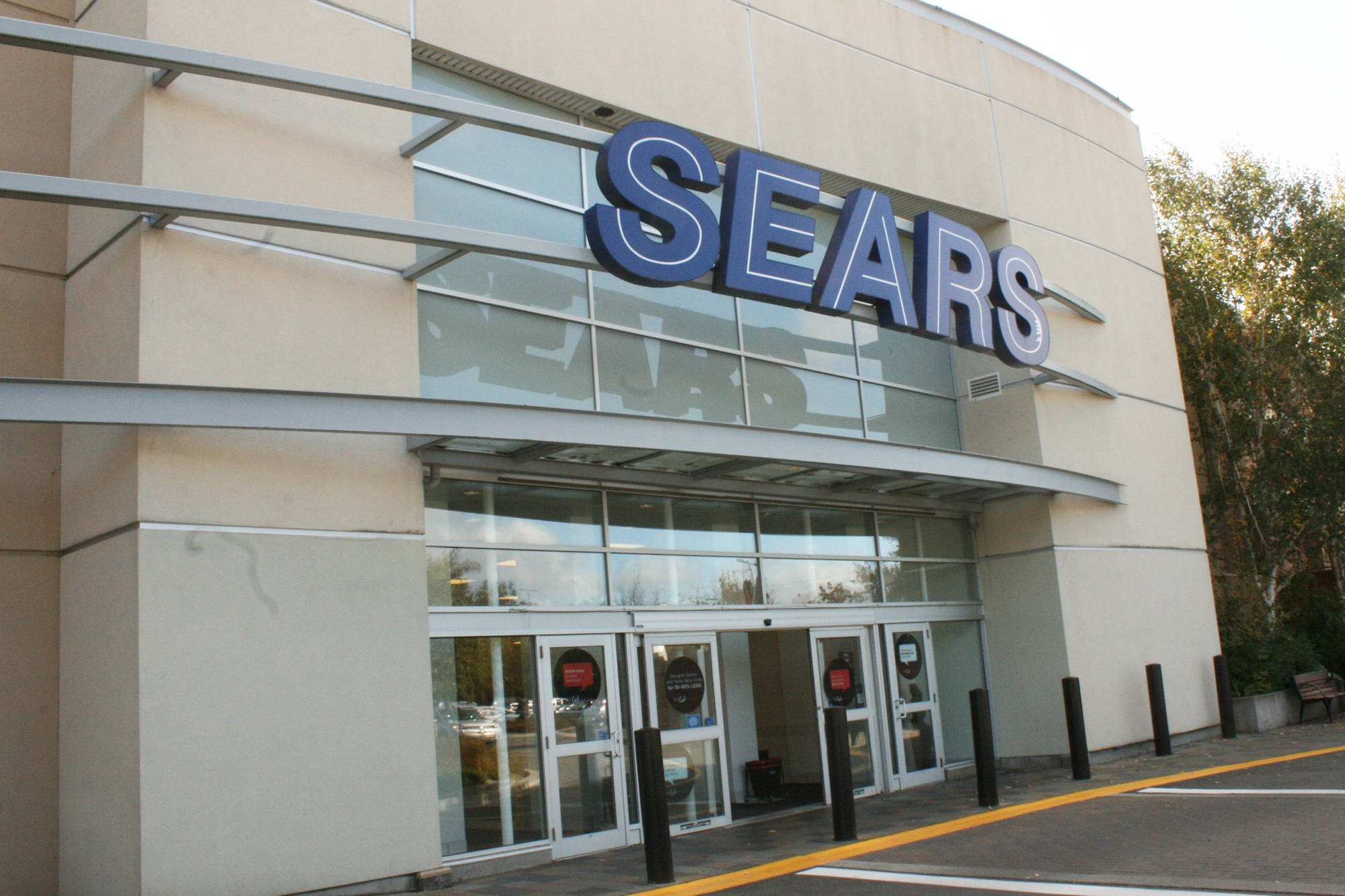 A Walmart employee in Victoria confirmed staff were made aware of a new Walmart Supercentre opening at Hillside Shopping Centre. (Black Press File Photo)