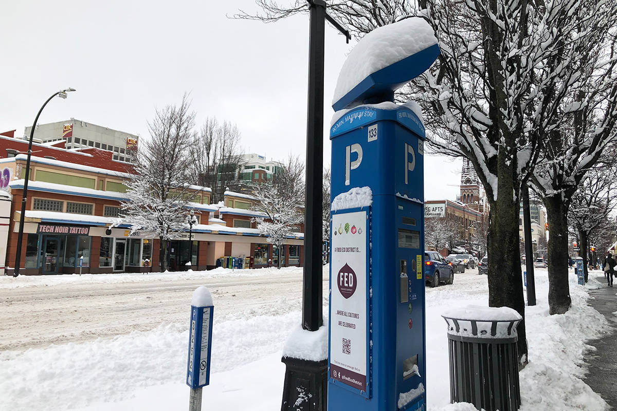 More snow, wind and rain is predicted for the next couple of days. (Nicole Crescenzi/News Staff)