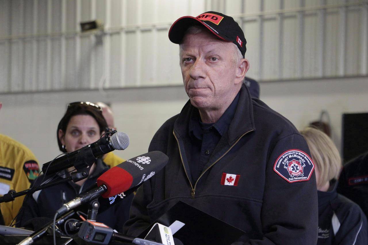 Fort McMurray fire chief Darby Allen speaks to members of the media at a fire station in Fort McMurray, Monday, May 9, 2016. THE CANADIAN PRESS/AP/Rachel La Corte