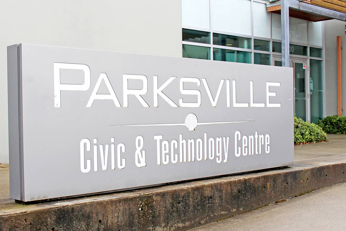 Parksville council discussed the idea of creating a selfie bench at their most recent council meeting on March 2. (News file photo)