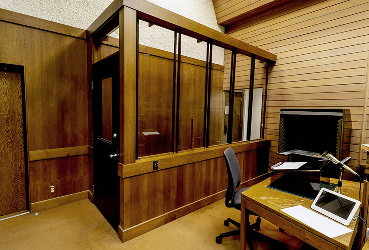 A trial courtroom at the Provincial Court of B.C., in Vancouver in this undated photo. (Cliff MacArthur/provincialcourt.bc.ca)