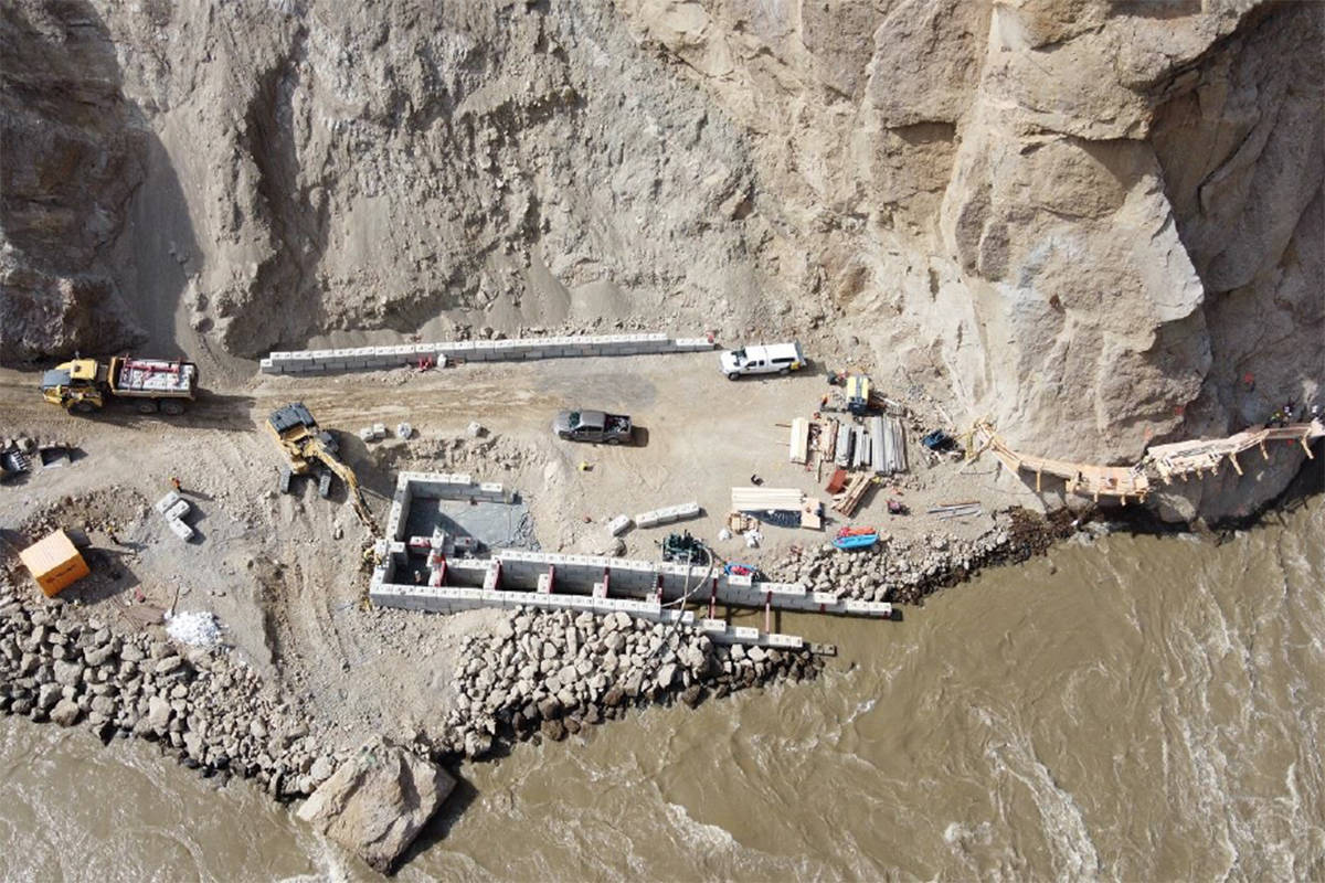 A top down view of the fish ladder constructed to help fish into the Whooshh Passage Portal. (Fisheries and Oceans Canada photo)