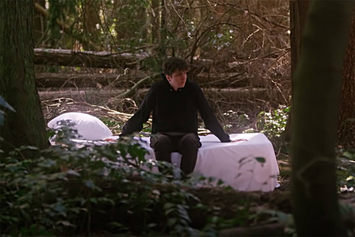 The music video for Isaiah Faber’s (Powfu) “death bed (coffee for your head)” was filmed mostly at Abbotsford Mill Lake Park. The song has over 440 million views on Spotify and the video has over 90 million views on Youtube. Screenshot from Youtube music video.