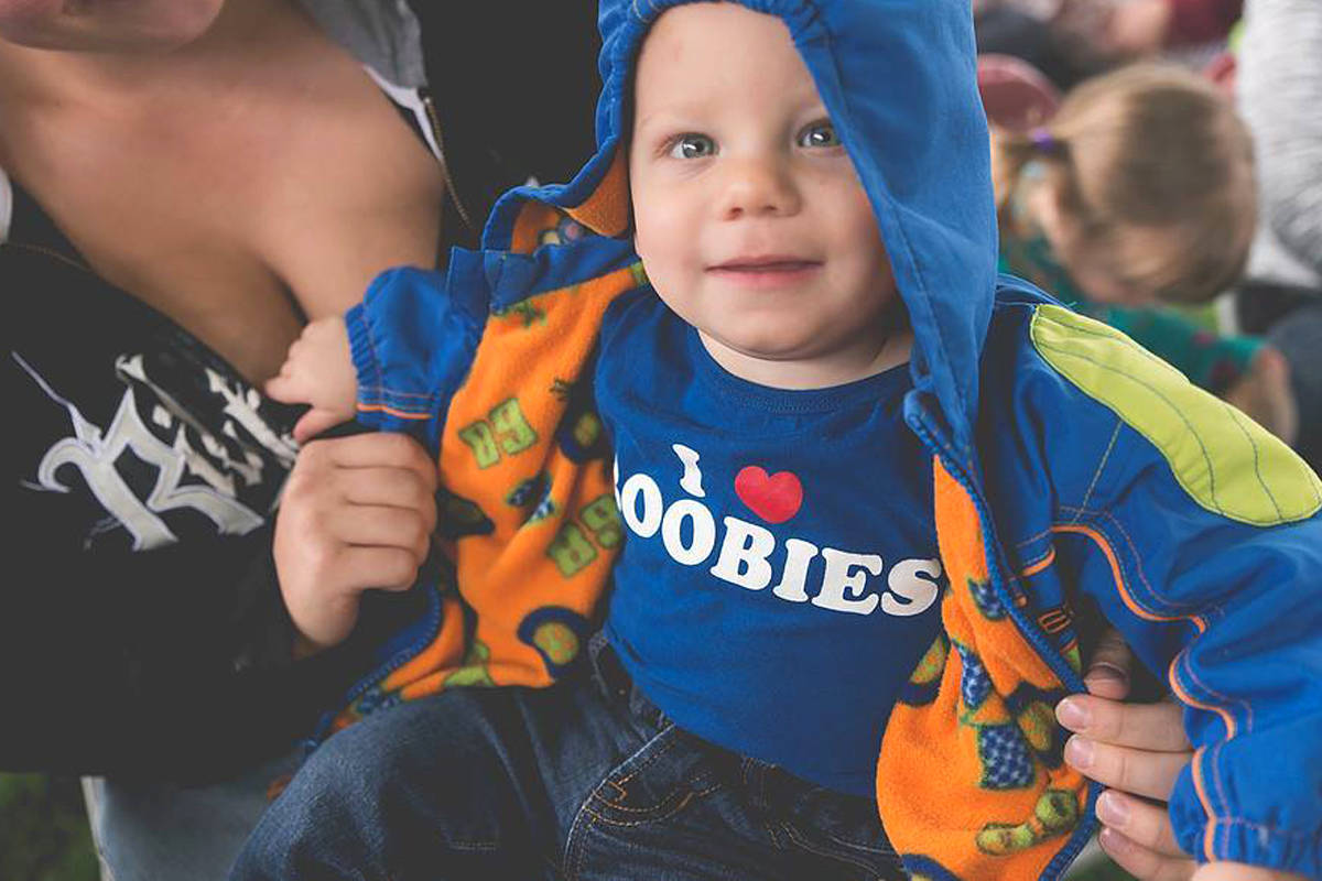 Breastfeeding continues to be encouraged during the pandemic, but that doesn’t mean new parents don’t have COVID-19 concerns. Photo: Becky Litz Photography