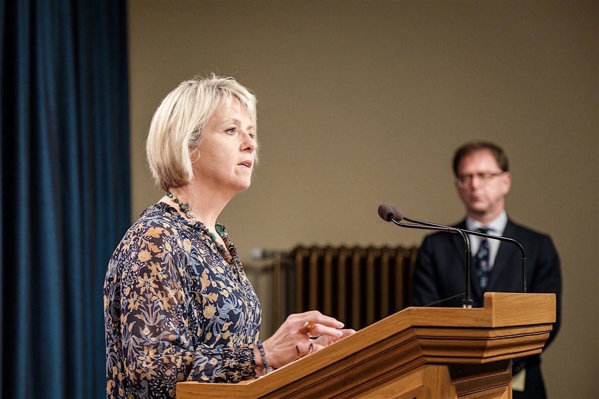 Provincial health officer Dr. Bonnie Henry and Health Minister Adrian Dix update COVID-19 situation, B.C. legislature, Aug. 24, 2020. (B.C. government)