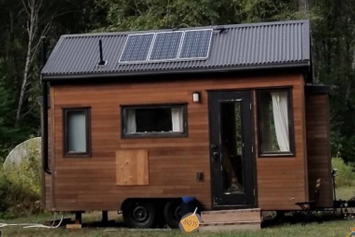 A tiny home stolen from a Fraser Canyon property south of Boston Bar has been recovered 100 kilometres north in Lillooet. (Emelie Peacock/Hope Standard)