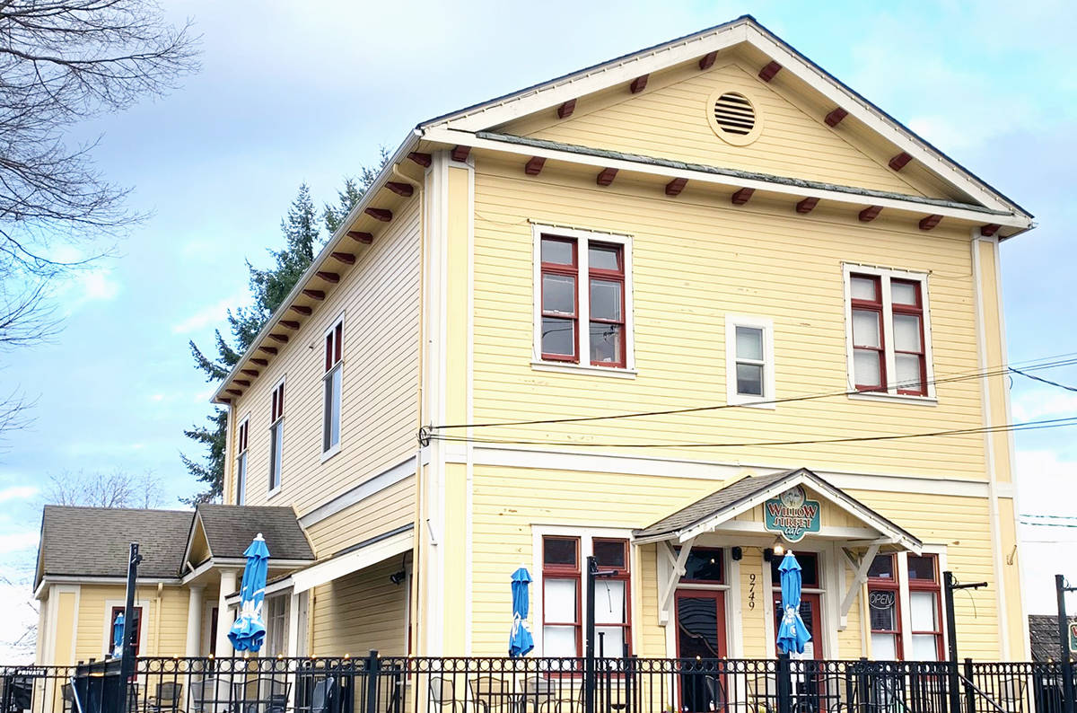 Willow Street Cafe is going to be looking good as the central building in filming of a movie in Chemainus next week. (Photo by Pete Cavanaugh)