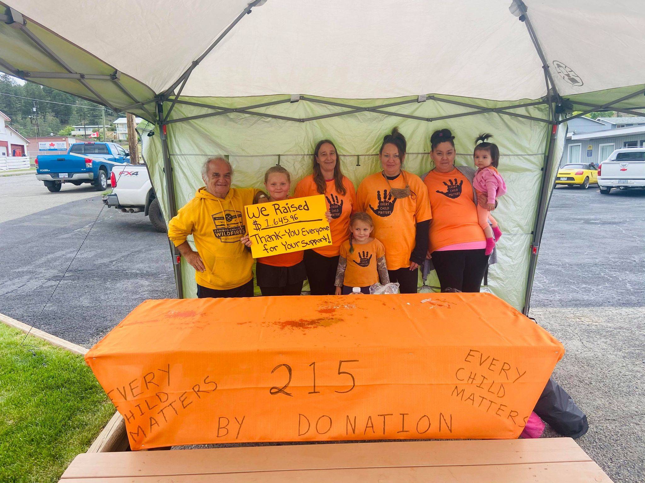 From left: Eddy Schlosser, Jasmine Francis, Erica Rintoul, Megan Francis and Tiffany Peterson, with her daughter Abigail, and Serenity Francis, front.
