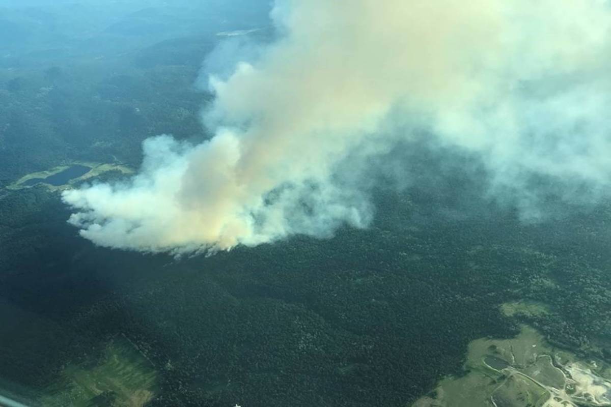 Thick, white smoke from the Sparks Lake blaze could be seen from Kamloops on June 28, 2021. (BC Wildfire Service/Twitter)