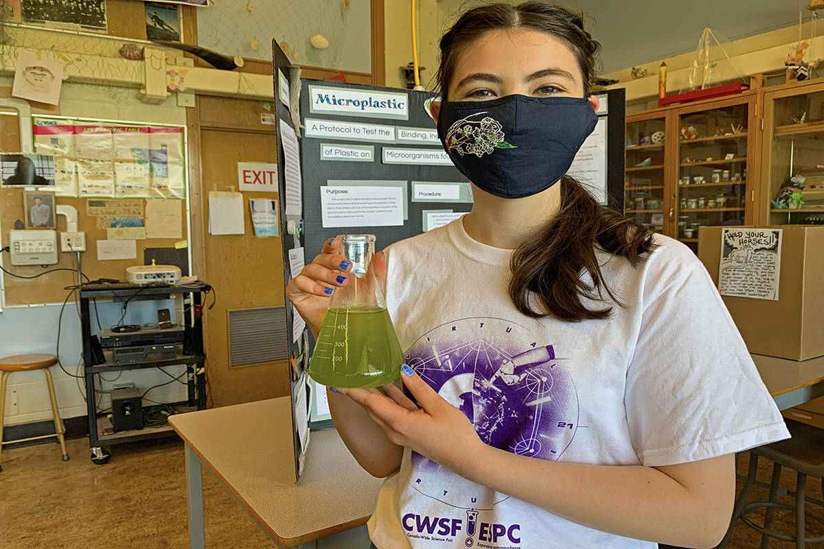 Mount Douglas Secondary grad Margaret Krawciw won a national award for her study on the relationship between microplastics and algae. (Megan Atkins-Baker/News Staff)