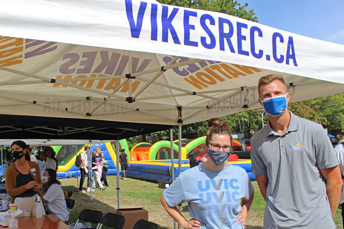 Co-organizers of the University of Victoria Thunderfest welcome back celebrations, Jenna Brodersen and Evan Libke, pause for a photo during the campus event Friday. (Megan Atkins-Baker/News Staff)