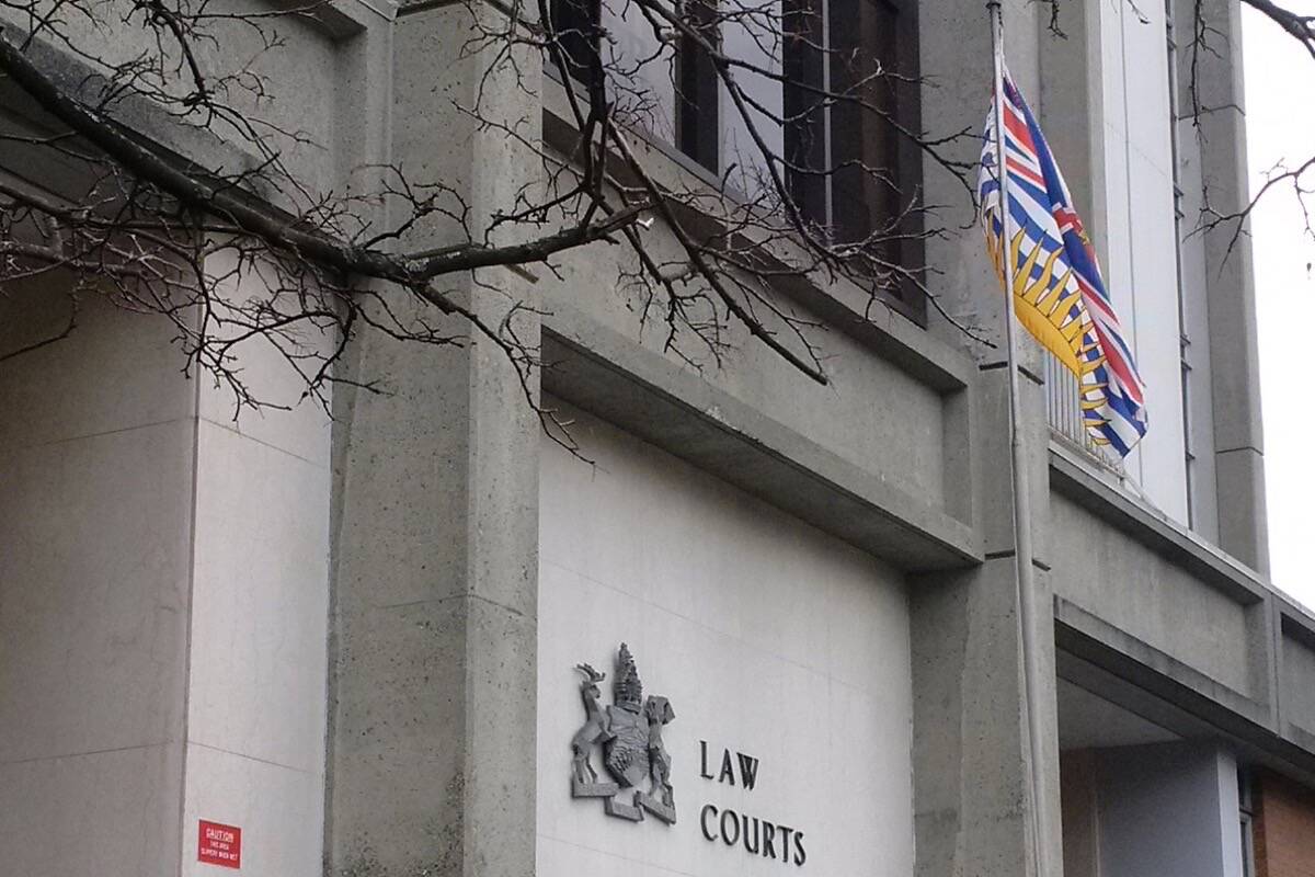 VicPD has been removed from a civil suit alleging four Esquimalt police officers sexually abused an informant about 30 years ago, with the township being added to the suit instead. (Black Press Media file photo)