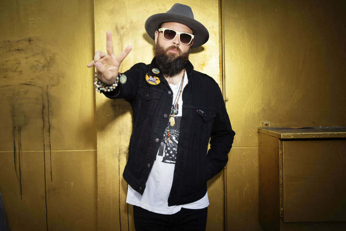 Victoria-born and based singer-song writer Leeroy Stagger says he sees the area through a new lens. (Piper Ferguson/Submitted)