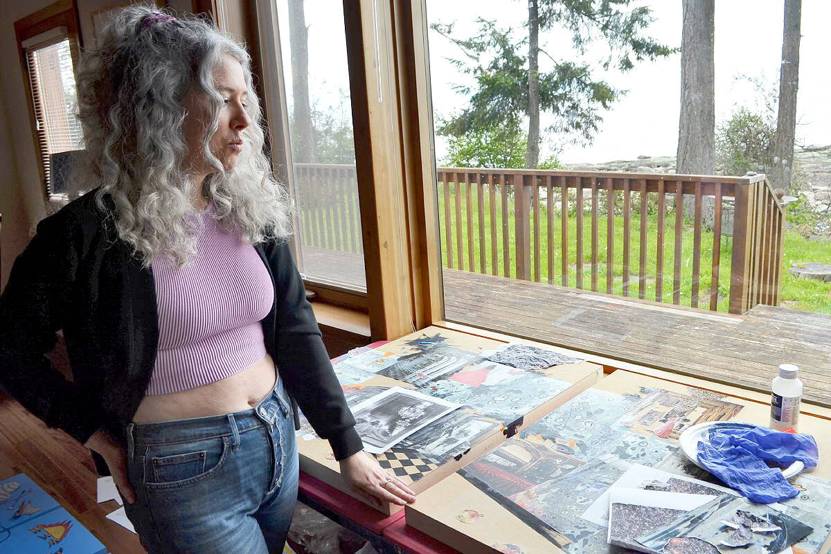 Kasahara Gabriola Trust Artist in Residence Jessica Miinguuaqtii discusses a personal collage piece she’s worked on for seven years called ‘Premonition.’ (Mandy Moraes/News Bulletin)
