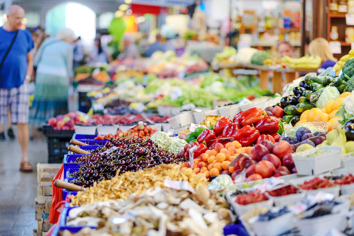 The top reasons for shopping local included a desire to support the community, the friendliness of the owners and the quality and convenience of products (Pexels.com)
