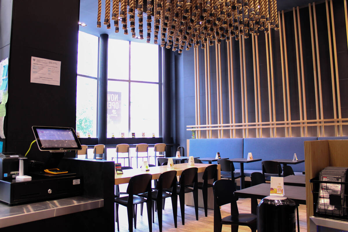 Dining rooms are open again, but B.C. restaurants are still making 25 to 35 per cent of their revenue from delivery orders according to BC Restaurant and Food Services Association CEO Ian Tostenson. (Photo: Givex).