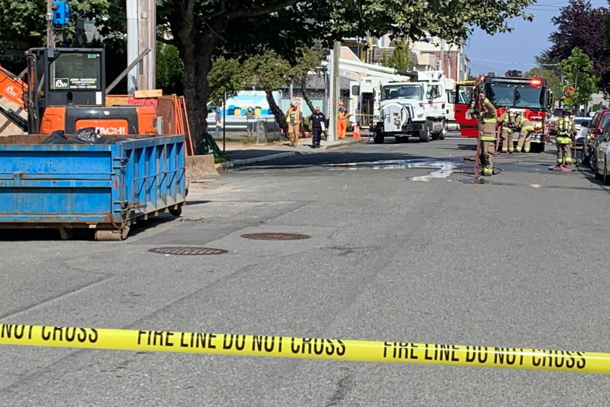 Sidney fire deals with a gas leak, closing Third Street from Oakville to Bevan avenues. (Wolfgang Depner/News Staff)