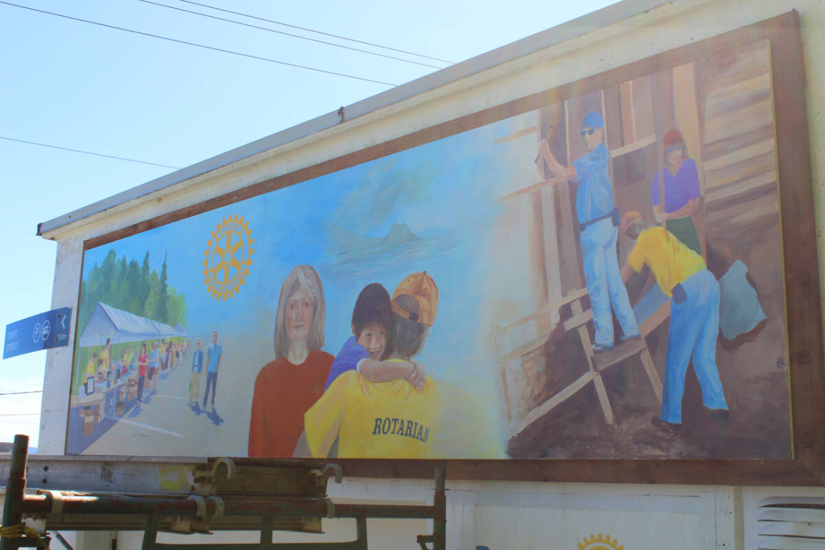 Cim MacDonald’s Rotary Club mural on the Rotary bunker. (Photo by Don Bodger)