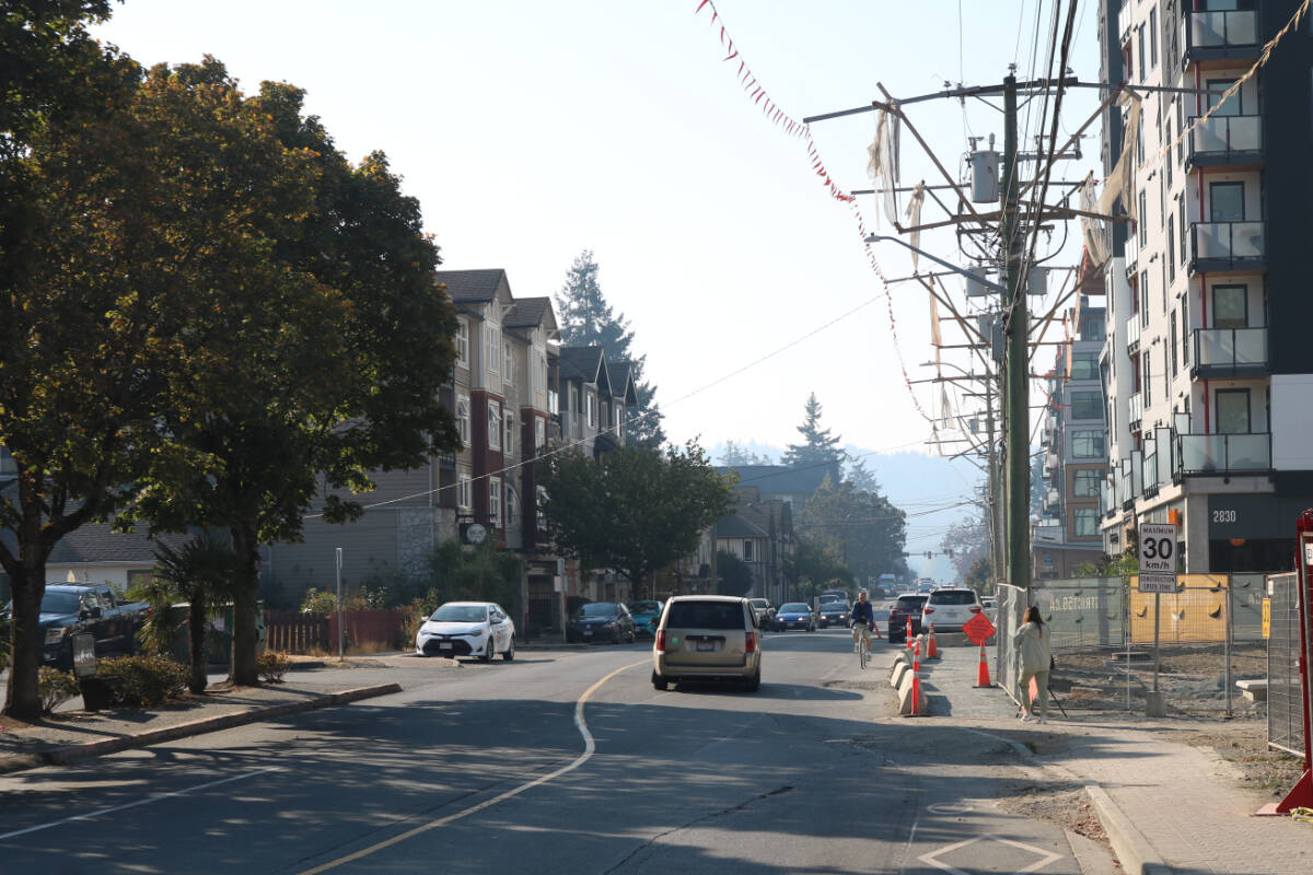 Environment Canada issued an air quality warning for Vancouver Island residents Sunday (Oct. 16) afternoon. (Bailey Moreton/News Staff)