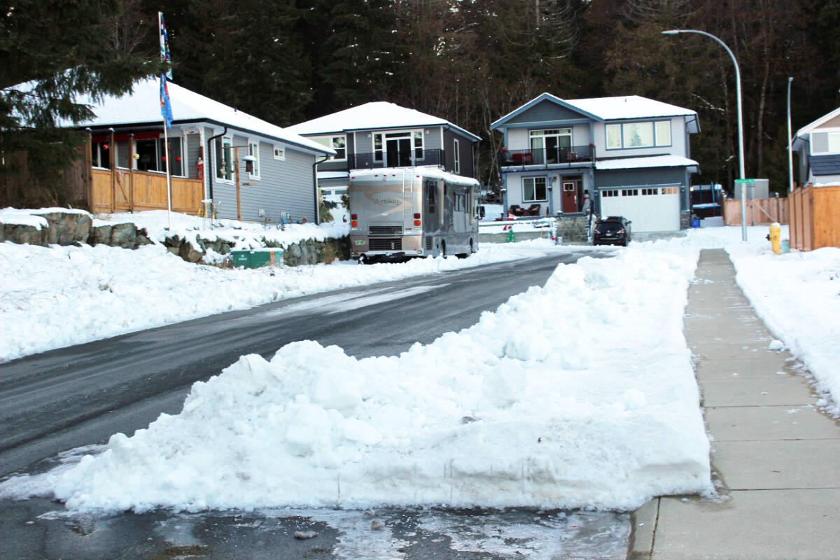 Chemainus streets turned snowy right at the end of November. (Photo by Don Bodger)