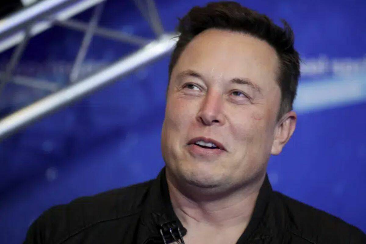FILE - Tesla and SpaceX CEO Elon Musk arrives on the red carpet for the Axel Springer media award in Berlin on Dec. 1, 2020. Musk says he plays on remaining as Twitter’s CEO until he can find someone willing to replace him in the job. Musk's announcement came after millions of Twitter users asked him to step down in an unscientific poll the billionaire himself created and promised to abide by. (Hannibal Hanschke/Pool Photo via AP, File)