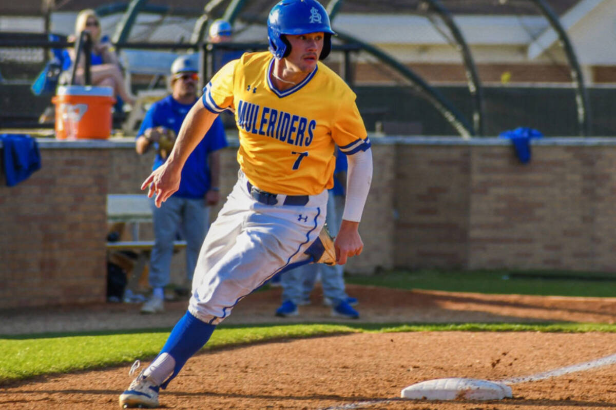 Brandon Nicoll hit .333 for the Southern Arkansas Muleriders in the NCAA Division 2. (Muleriders photo)