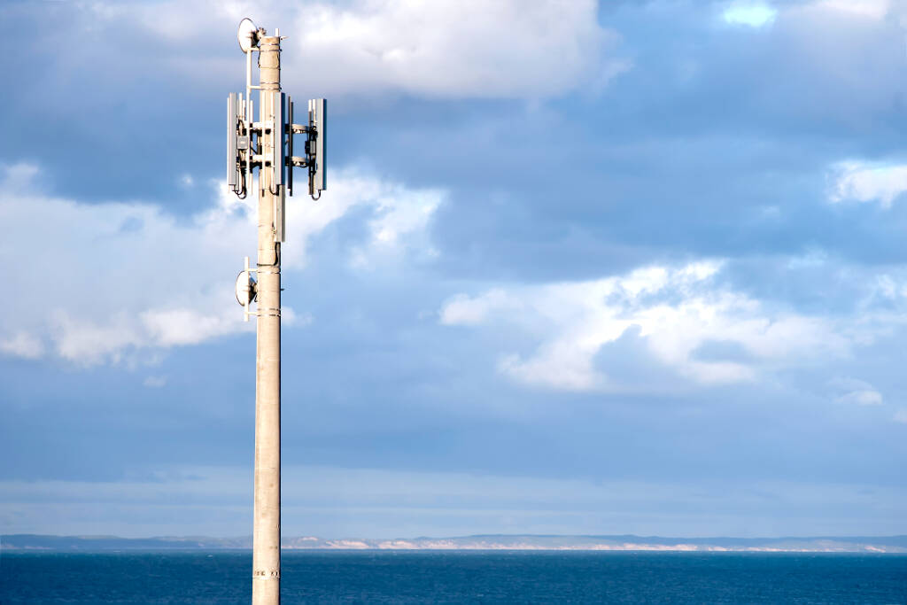 A proposal to build an experimental radio tower on Gordon Road has raised concerns among East Sooke residents. File – Shutterstock.com)